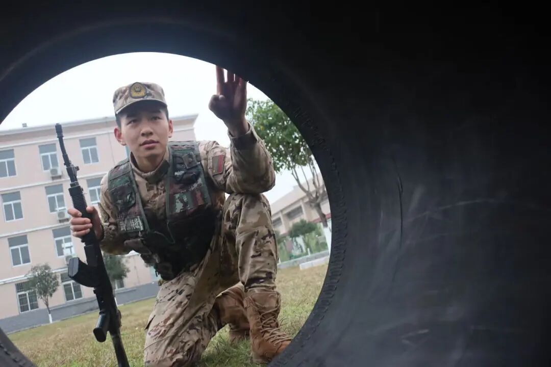 退伍不褪色！梧州学院学子刘涛：从专科逆袭读研，书写逐光奋进答卷