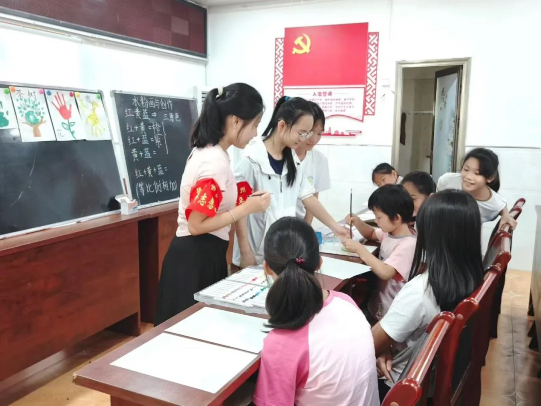 学雷锋・志愿行 ｜梧州学院青年志愿者风采纪实