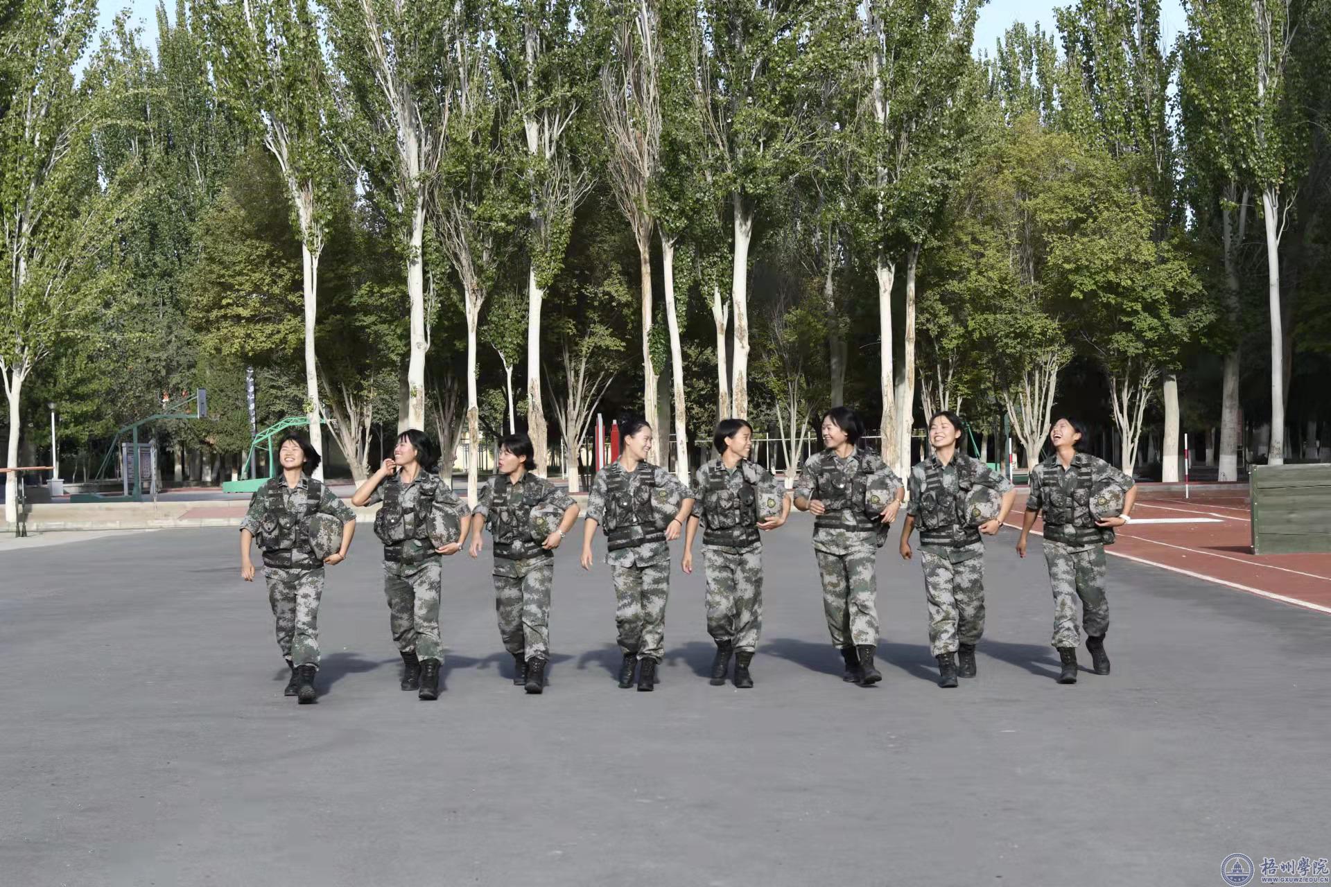 青春献军旅，退伍不褪色——记梧州学院退伍大学生刘蔓玲