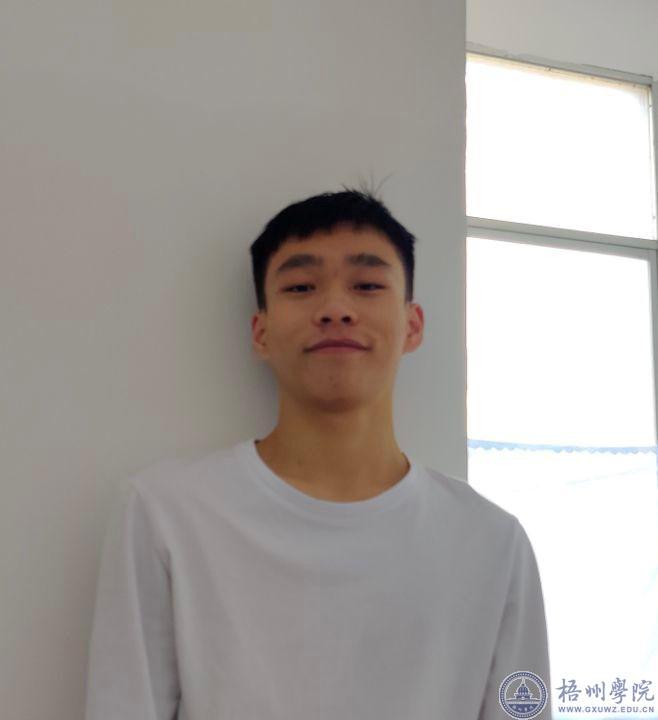 青春在奋斗中闪光 ——记电子与信息工程学院优秀毕业生马溶