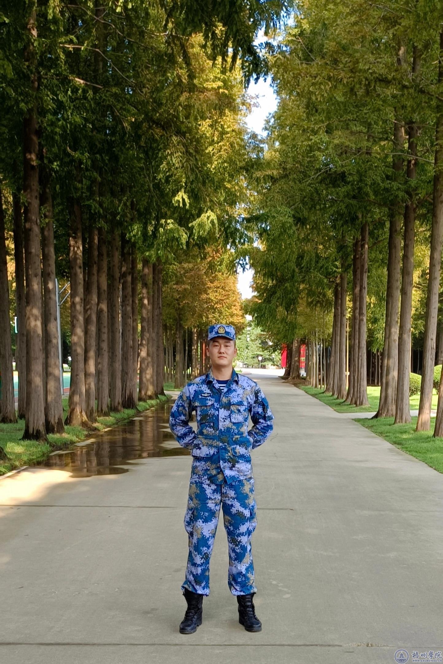 用梦想浇灌青春，用行动实现梦想 ——记我校优秀退役学生武博渊