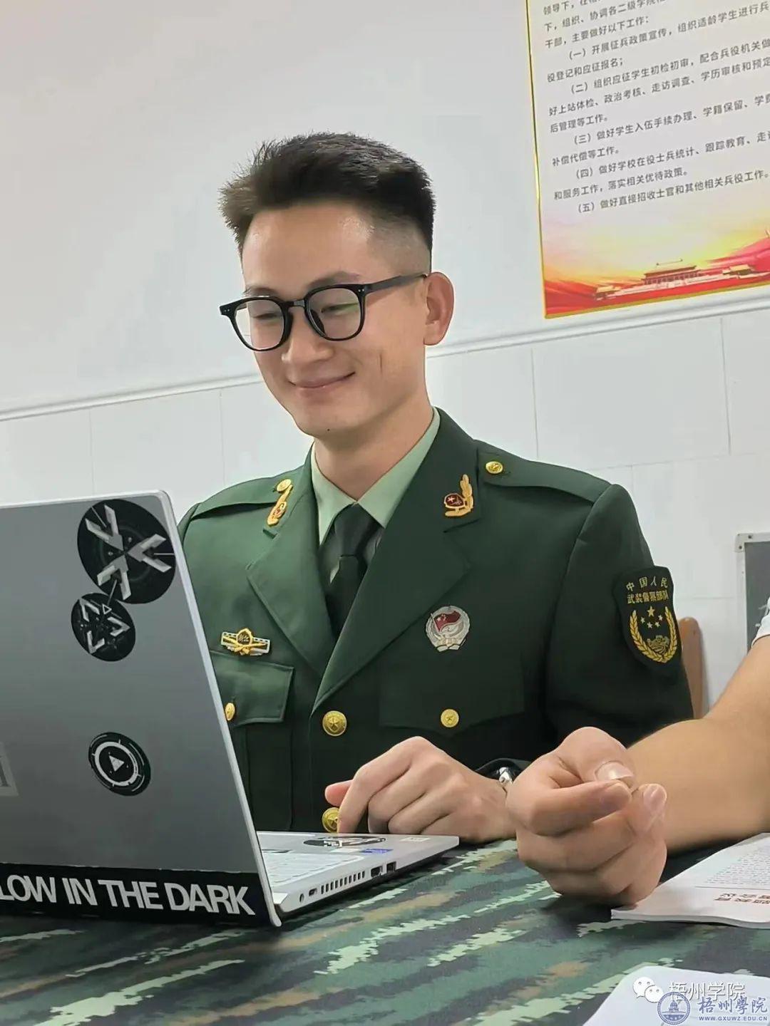 青春恰似火 正逢扬帆时——记我校退役大学生杨清杰