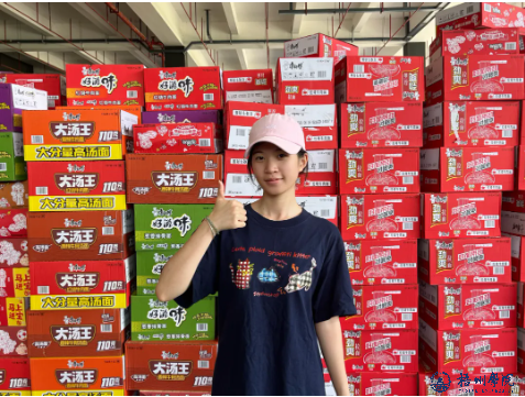 洪水逆行，青春担当｜梧院学子雷艳焰：以微光赴汛情，用热血护家乡