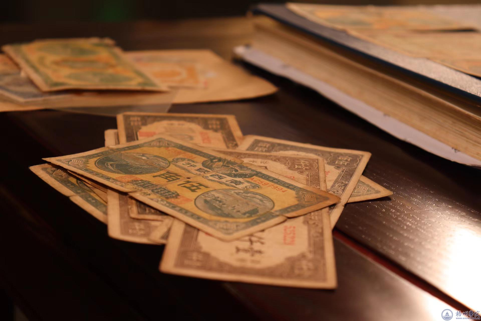 传承钱币文化，73岁的他还没有退休 ——记梧州学院西江流域民间文献研究中心特聘研究员余天佑