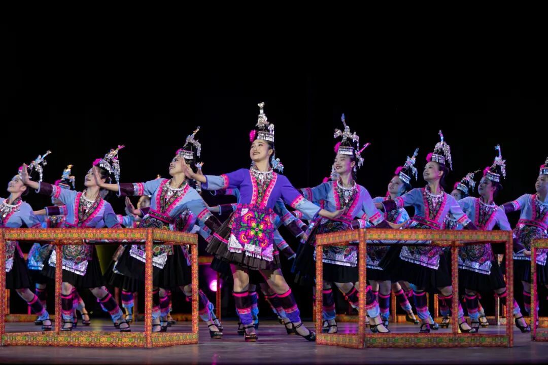 预告 | 我校舞蹈《一布一生》明晚冲击中国舞蹈“荷花奖”！