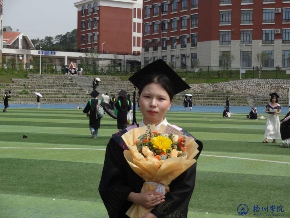 [优秀毕业生]语绽锋芒赛致远，四载砺光逐山海—— 记外国语学院优秀毕业生欧玉婷